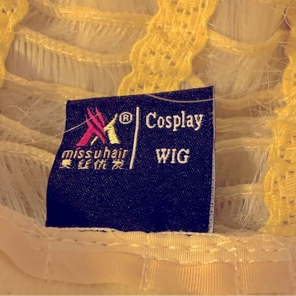 Wig Cosplay Miss U Hair XL Blonde Curls Adjustable Straps Gorgeous - Picture 9 of 9